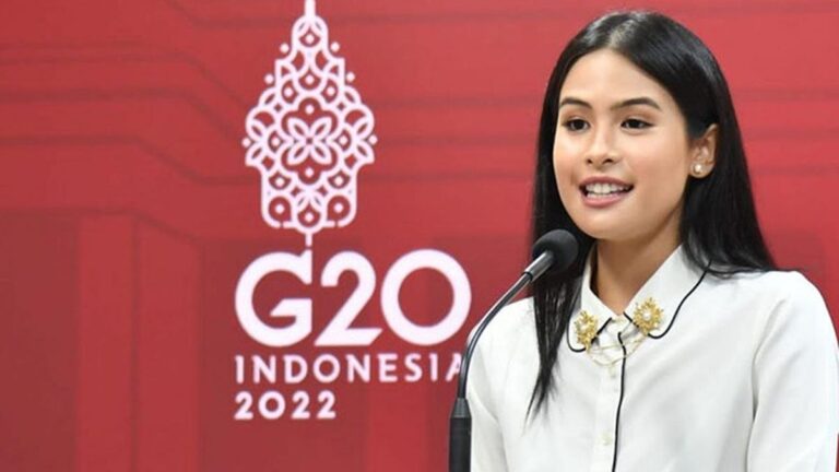 008454600_1662398475-Maudy_Ayunda_1