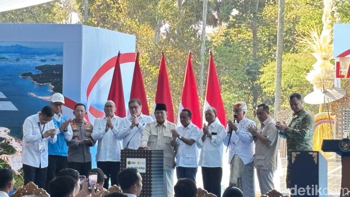 Prabowo Resmikan Groundbreaking PLTS 100 GWp, Target Selesai dalam Tiga Tahun