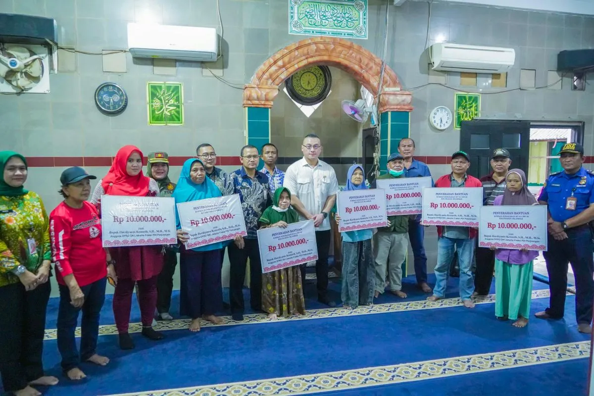 Legislator DKI Salurkan Rp70 Juta dari Dana Pribadi untuk Korban Kebakaran Jelambar